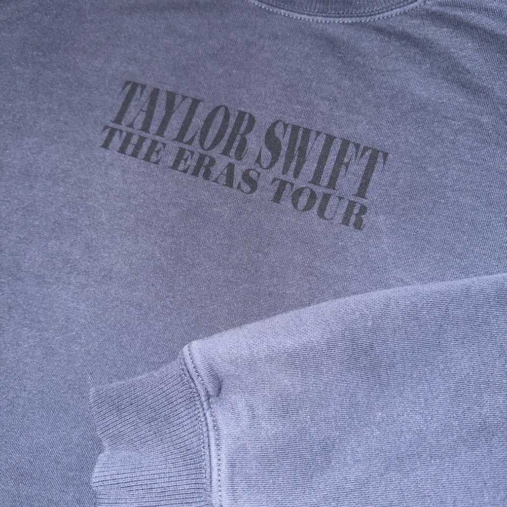 Taylor Swift Eras Tour Blue Crewneck XS